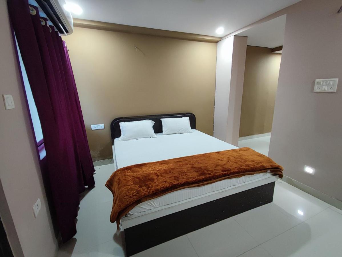 Hotel Kanha Shyam Madhubani Exterior foto